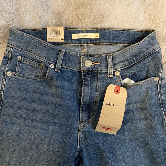 Levi's Denim - LEVI’S Classic Capris Mid Rise | size 2 | jeans